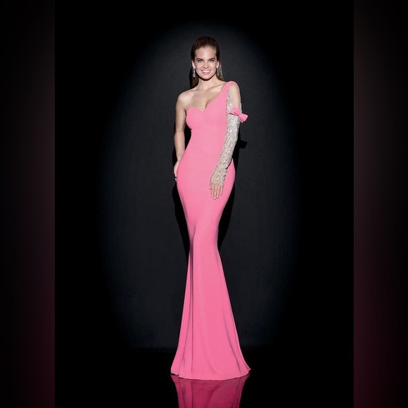 Pink Tarik Ediz evening gown - size 10 - Picture 1 of 4
